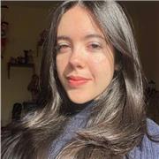 Estudiante de 3º de Estudios Ingleses, fluida en inglés y con gran conocimiento tanto en la lengua como en la literatura inglesa.